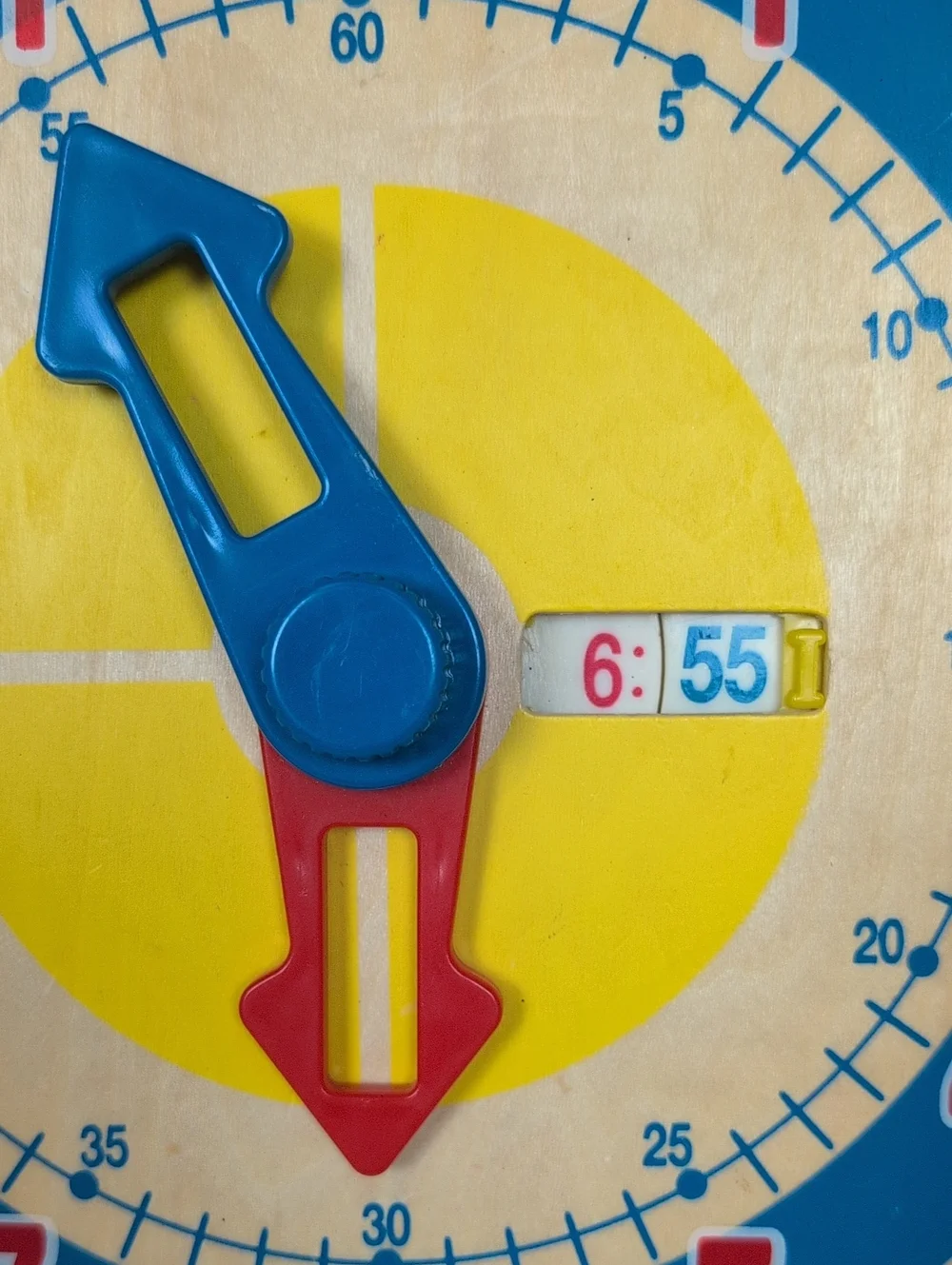 Melissa & Doug promotes hand